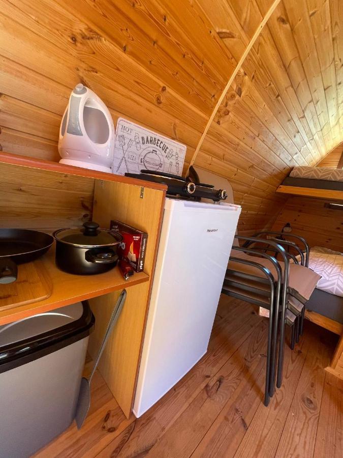 Hobiti Chatka Lipno Černá v Pošumaví المظهر الخارجي الصورة